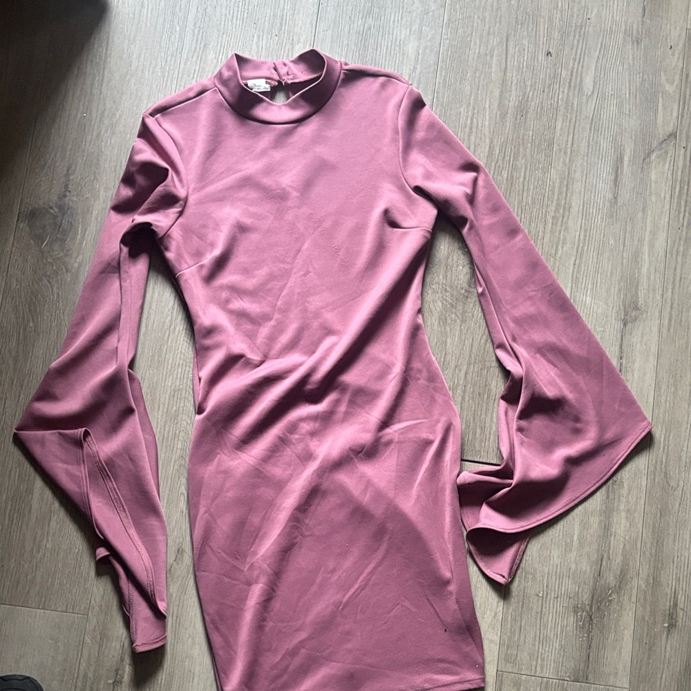 Chic Mauve Long Sleeve Dress